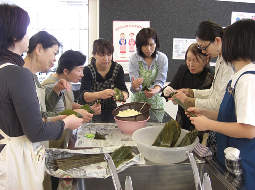 鶴岡市の食文化体験　笹巻作り